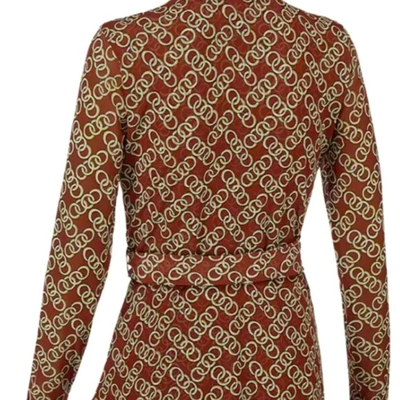 cAbi 3951 Ringleader Wrap Stretch Long Sleeve Top Mesh Signet Chain Print M NWOT - Picture 5 of 5